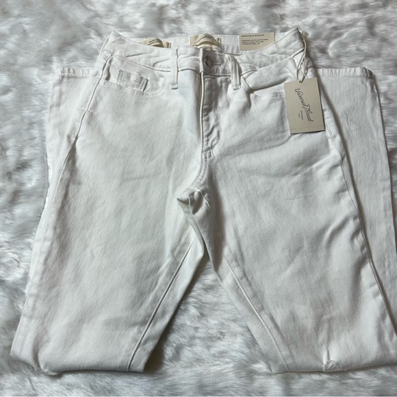 NWT Universal thread Women's Jeans Skinny High Rise true White -Size 00/24R - Picture 8 of 11